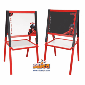Pizarra infantil de 4 patas, doble cara, con diseños exclusivos de Ladybug. Una cara para pintar con rotulador y la otra con tiza. Tablero reversible.Calidad al mejor precio. De acuerdo a la normativa CE. +3 años